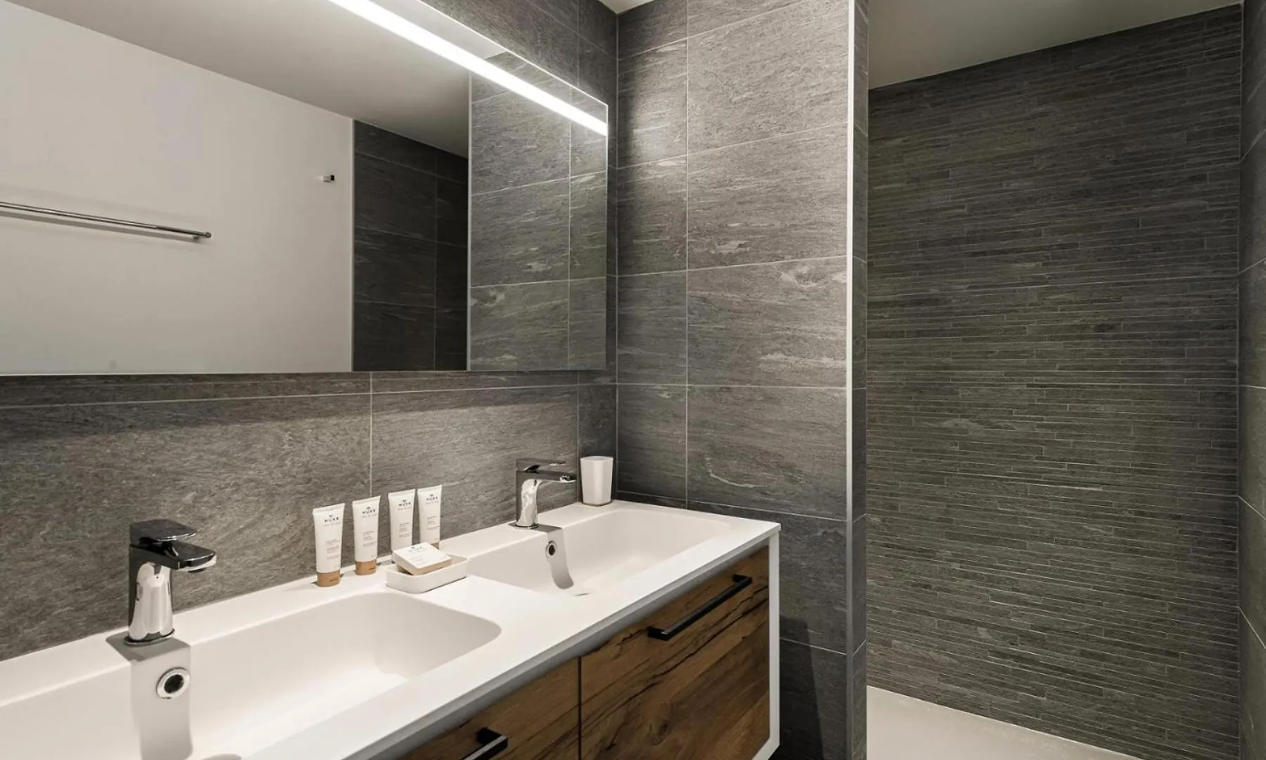 Residence Phoenix - 3 Pieces Pour 4 Personnes 494 Κουρσεβέλ 0*,  Γαλλία